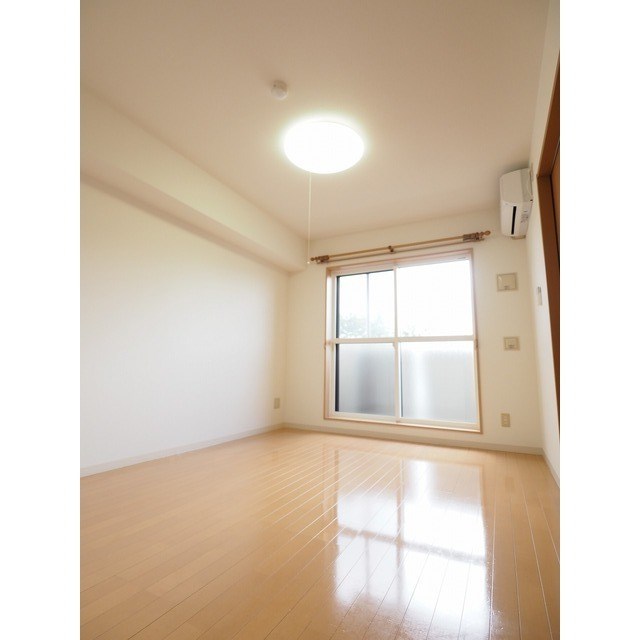 サラ・ビエント その他6