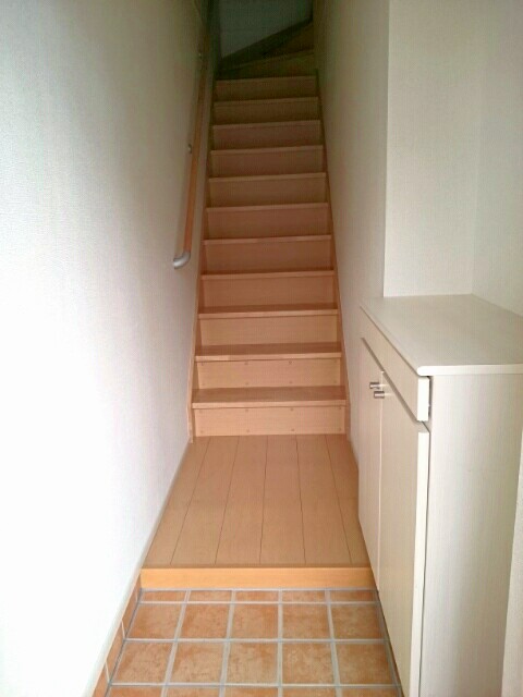 イハナＢ 玄関