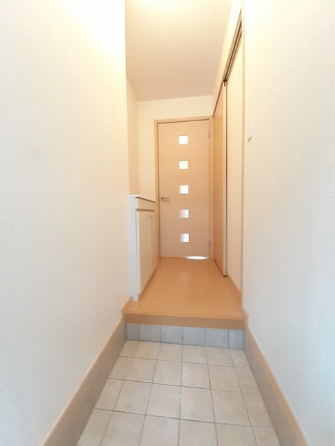 フレスクーラ 玄関