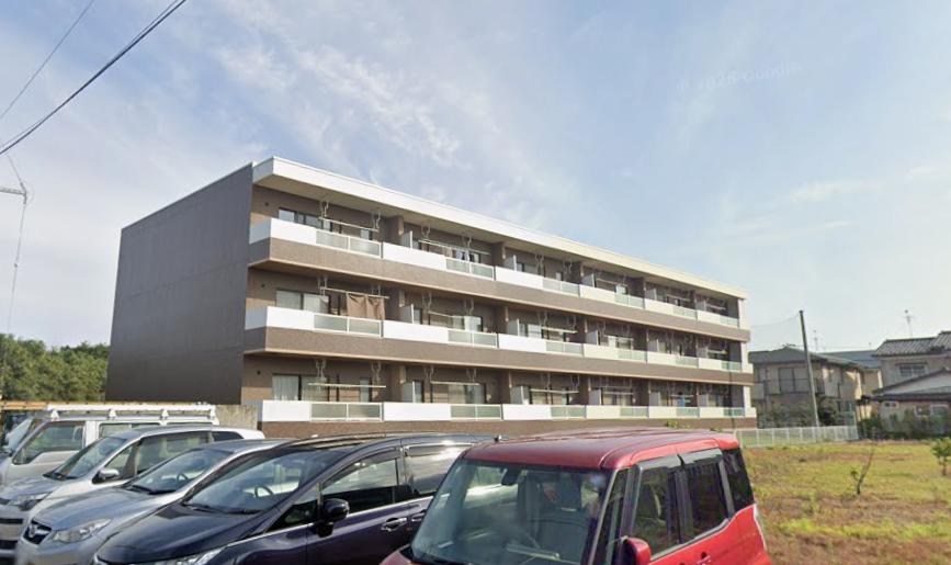 アヴニール・池田 301号室 外観