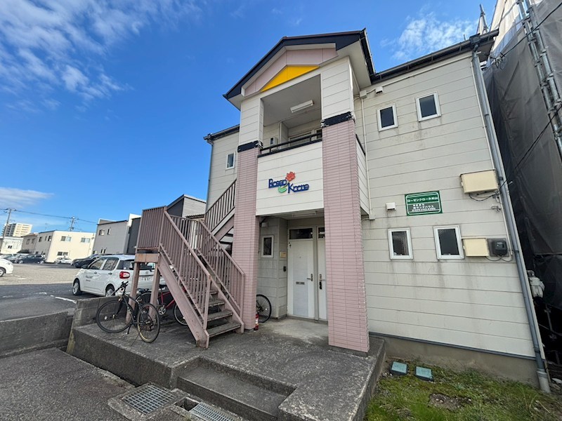 ローゼンクローネ米山 202号室 外観