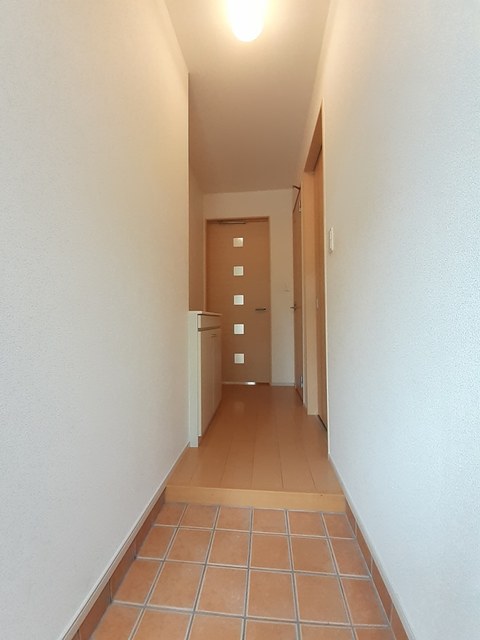 ブリッサ　カメリア 玄関