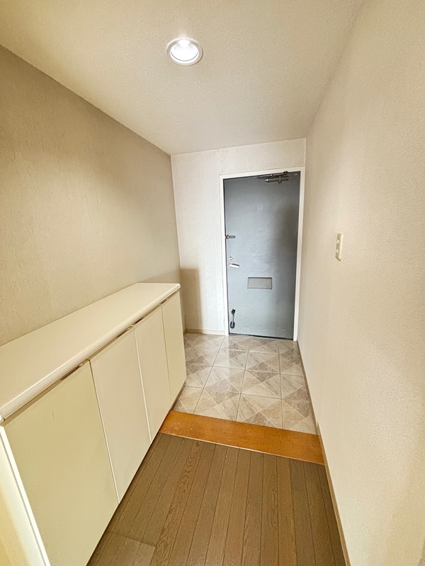 ダイアパレスロイヤルシティ東幸町　東棟 玄関