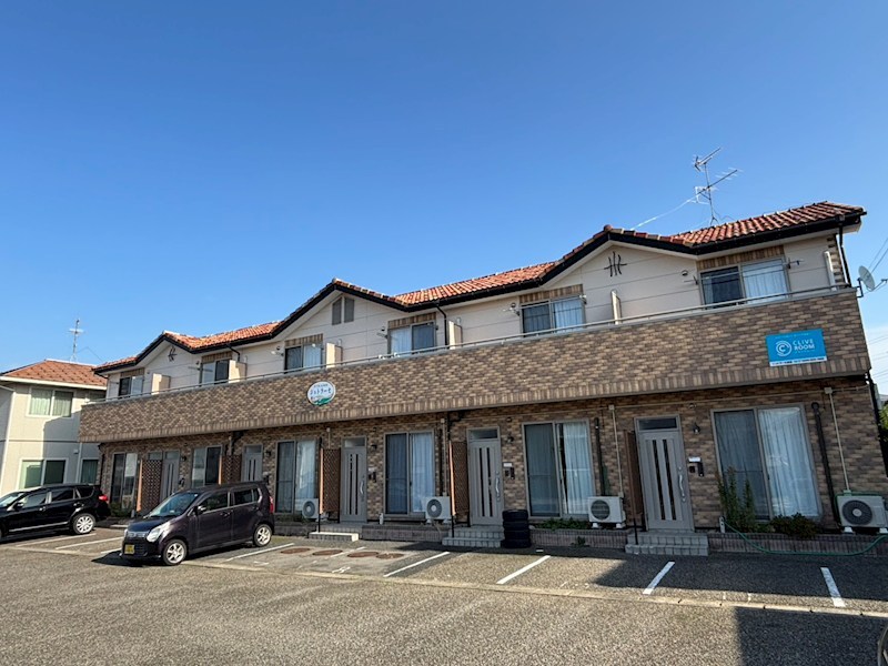 シュトラーセ割前 B号室 外観