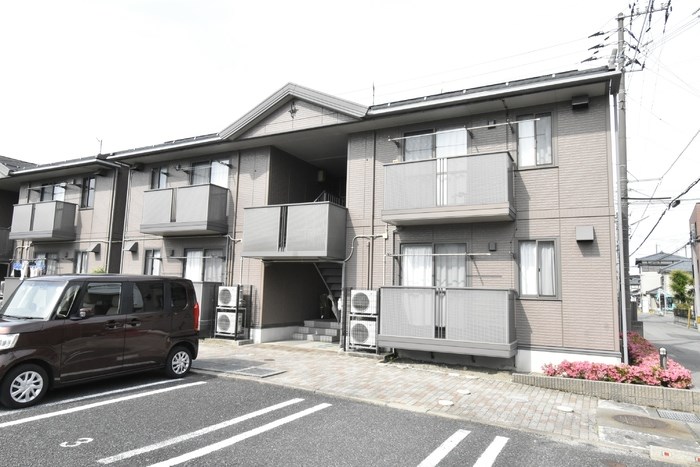 ファミィールC 202号室 外観