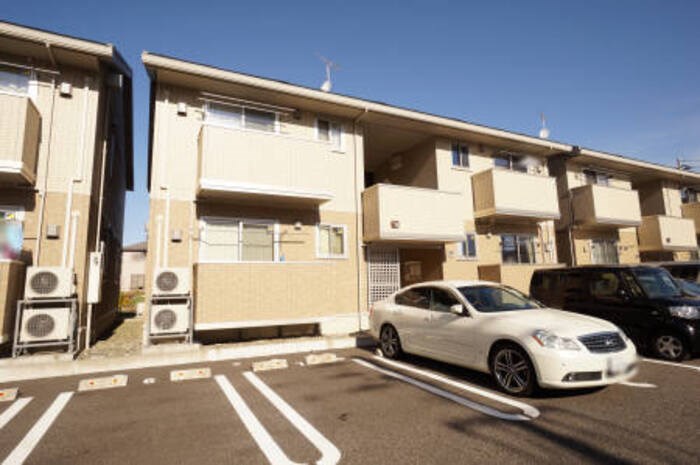 ロイヤルリーク松崎　A 201号室 外観