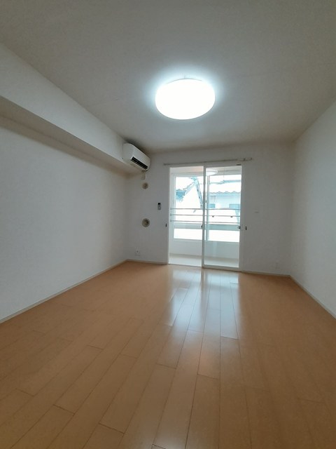 ローレルガーデン白山 リビング