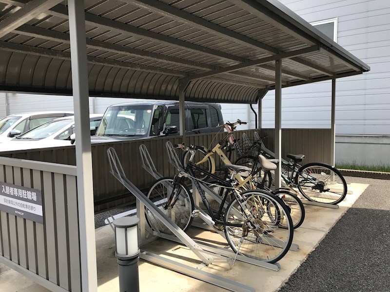 ロベール近江 その他12