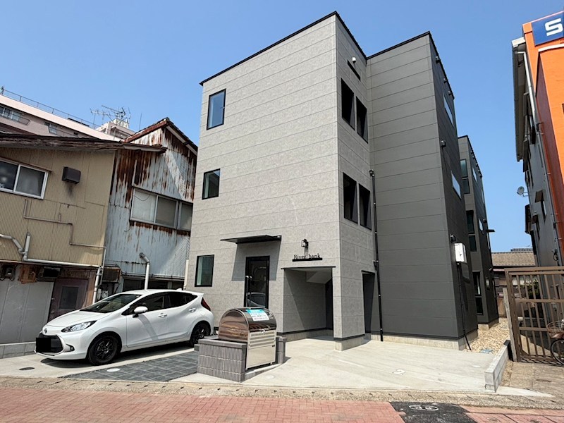 Ｒｉｖｅｒ　ｂａｎｋ 103号室 外観