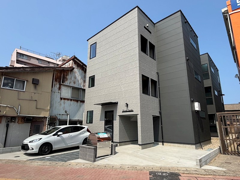 Ｒｉｖｅｒ　ｂａｎｋ 302号室 外観