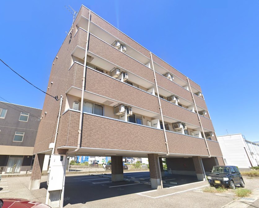 インプレスコート 302号室 外観