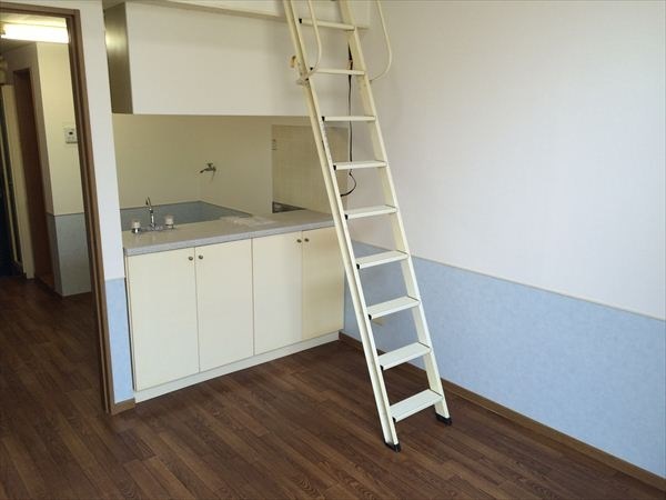 ｻﾌﾟﾗｽ・1 玄関