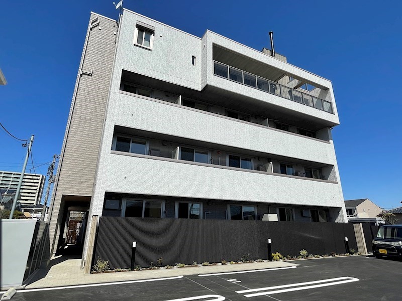 シャーメゾンプレミア鐙 201号室 外観