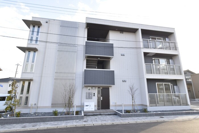 D-ROOM上所中 301号室 外観