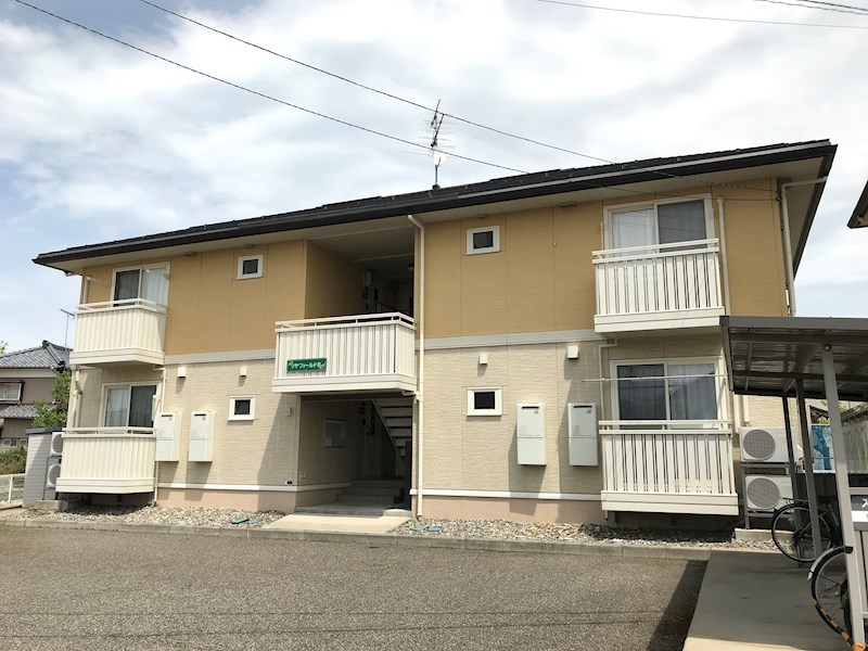 リヤフィールド B202号室 外観