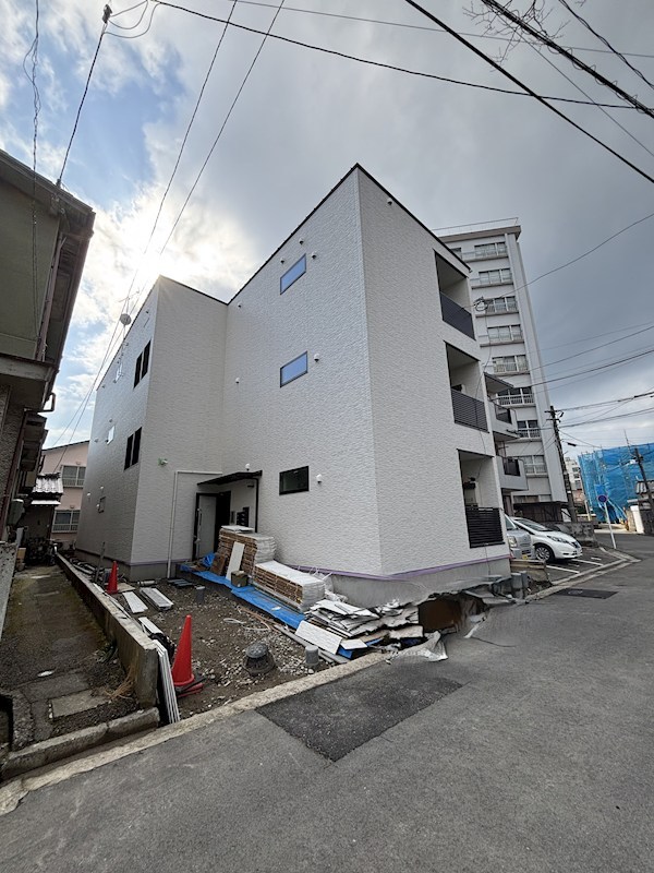 ラフィネ東大畑通 203号室 外観