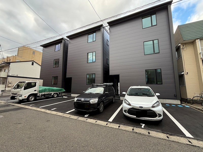 ReNARE鐙　Re2 101号室 外観