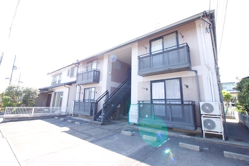 シャンヴィラージュ 102号室 外観