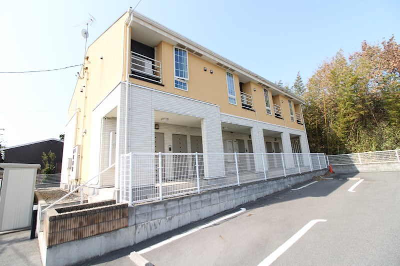 三恵館 A201号室 外観