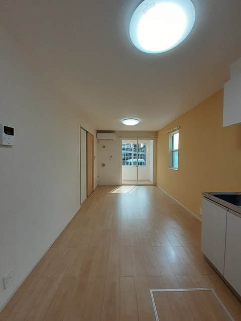 カーサ　アルバ リビング