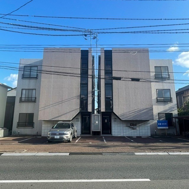 タウンハウス金衛町 A301号室 外観
