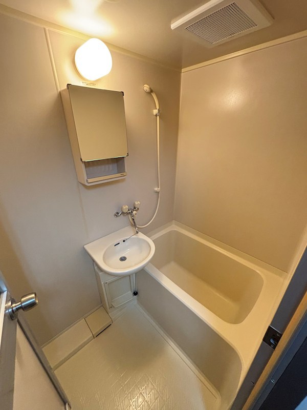 プラザ・ドゥ・ロード その他4