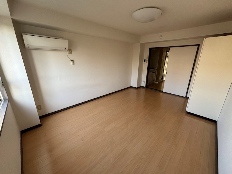 プラザ・ドゥ・ロード その他1