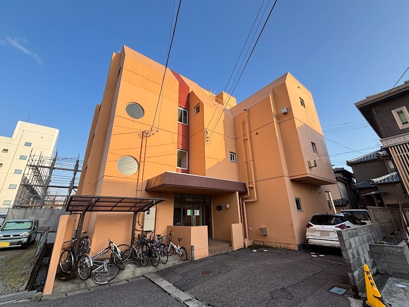 スカイパレス 203号室 外観