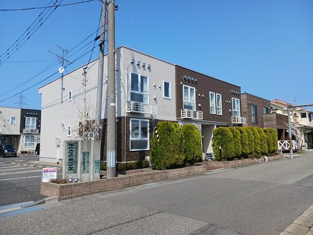 ＦｌｏｕｒｉｓｈＩｎおやまつⅡ 203号室 外観