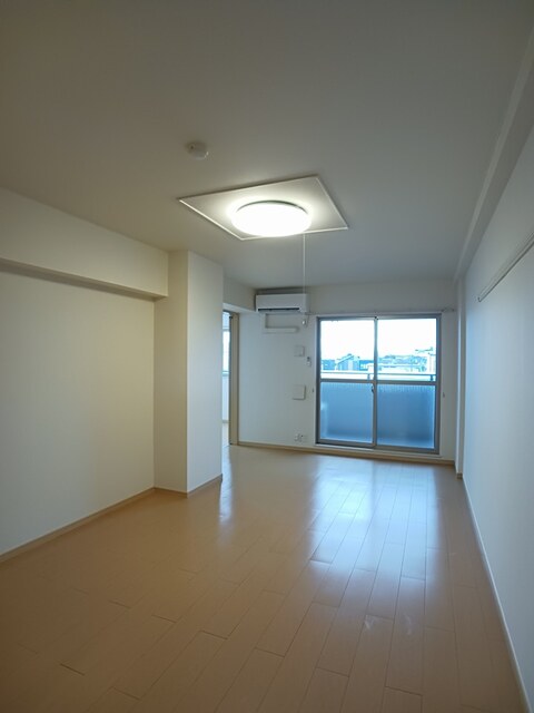 プラシード リビング