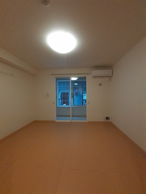 サン・グレイス　海老ケ瀬 リビング