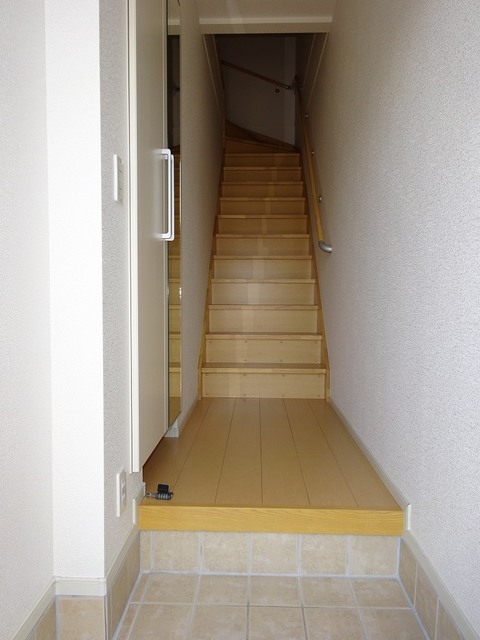 グランクラスＥ 玄関