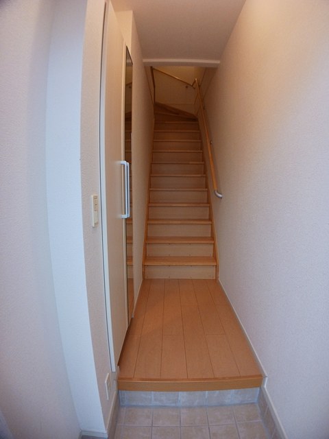 グランクラスＥ 玄関