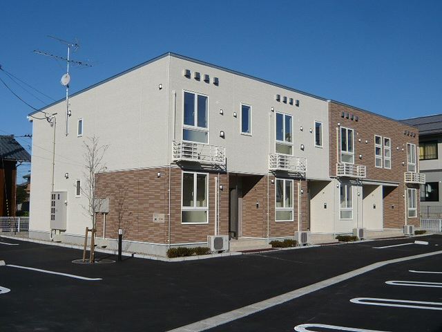 モン　ファヴォリ 102号室 外観