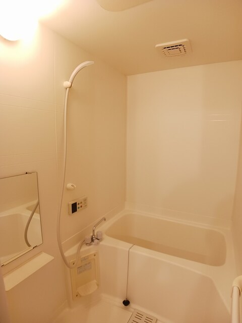 グリシーナＡ 風呂画像