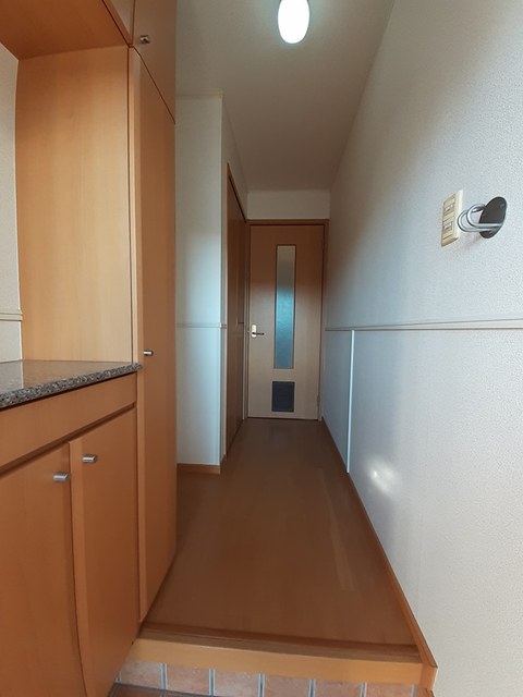 ビサイドミニョン 玄関