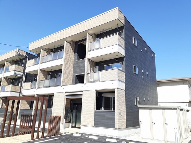 メゾン・ド・アベニール　Ⅲ 202号室 外観