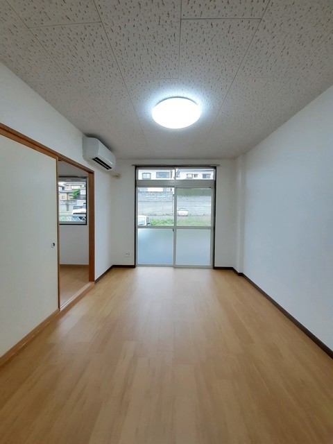 ブルースカイ リビング