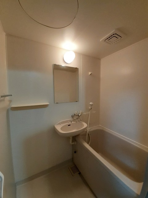 ブルースカイ 風呂画像