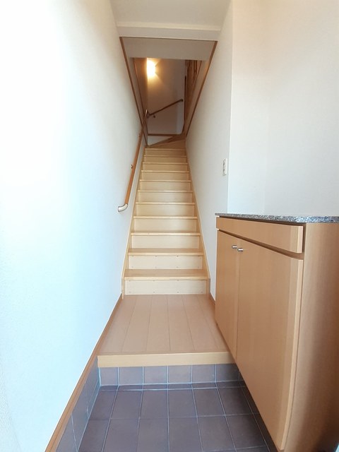 星六　弐号館 玄関