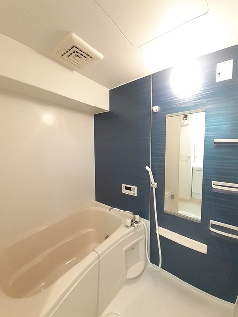 レジェンド　モリ 風呂画像