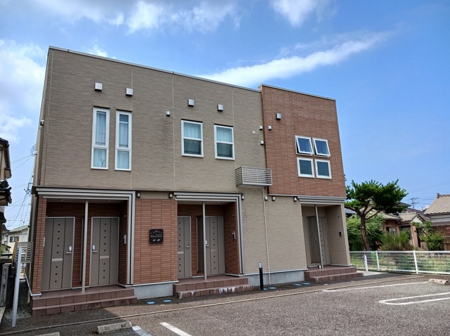 シャルマン河渡 202号室 外観