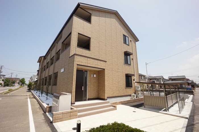 ペティ　ポンズ 306号室 外観