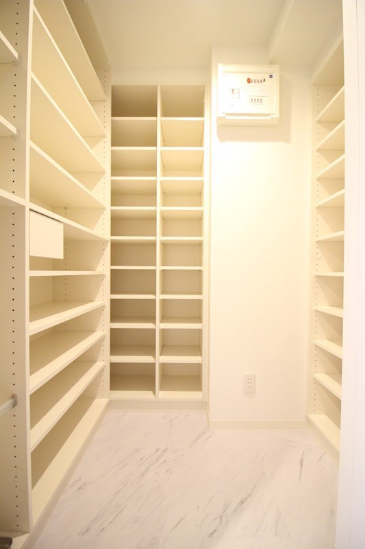 ロイヤルパークスER万代 その他4