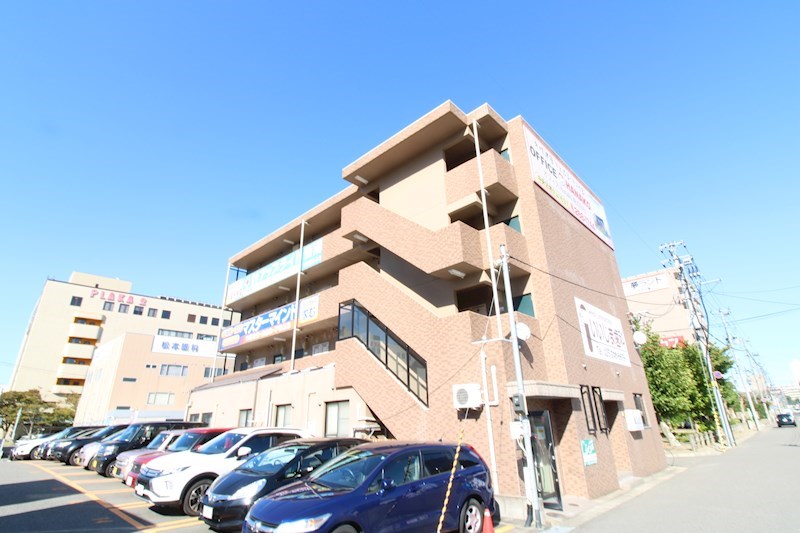 メゾン・ド・ソレイユ 402号室 外観