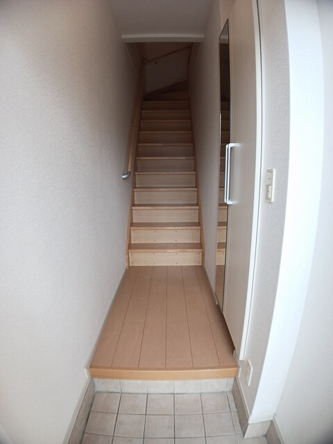 グランクラスＥ 玄関