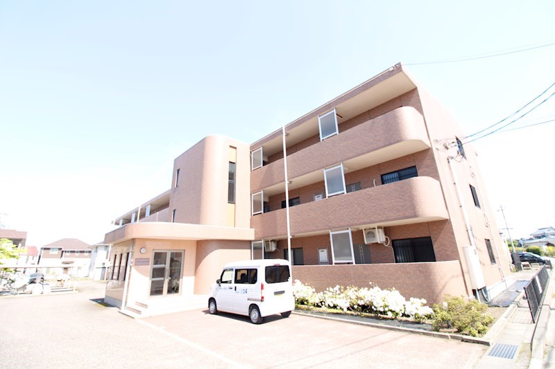 グランシャリオⅡ 305号室 外観