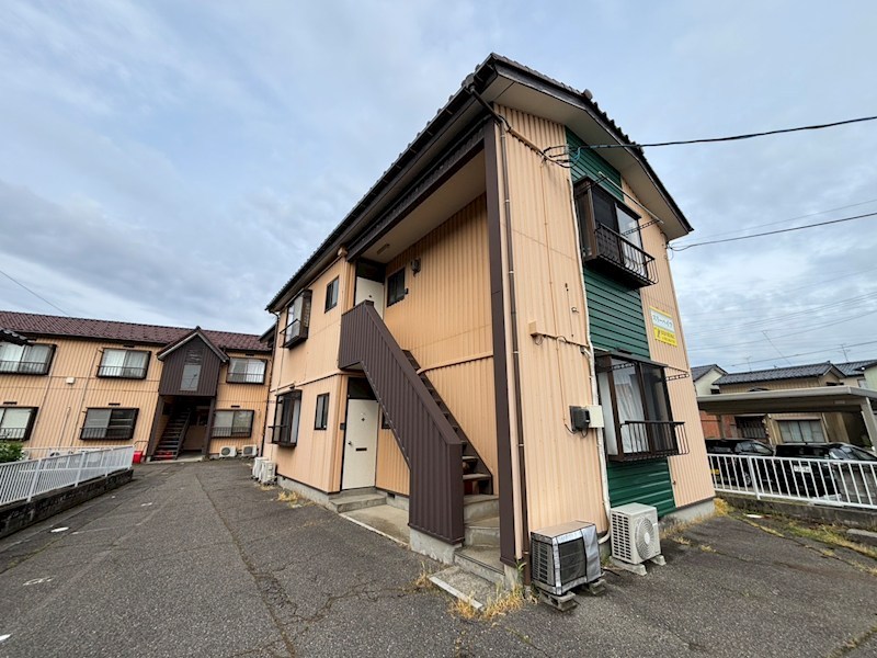 スリーハイツ 107号室 外観