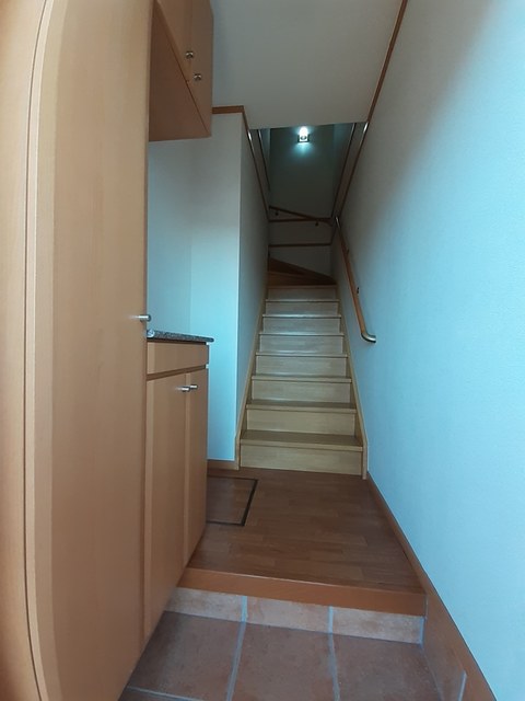 クレスト椿 玄関