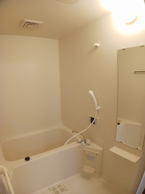 グリシーナＡ 風呂画像